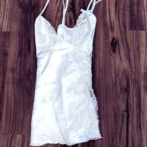 NEVER WORN White Satin with Lace Chemise